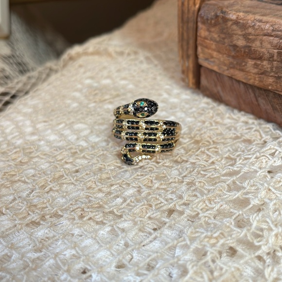 925 Jewelry - BNWT 925 Snake Ring